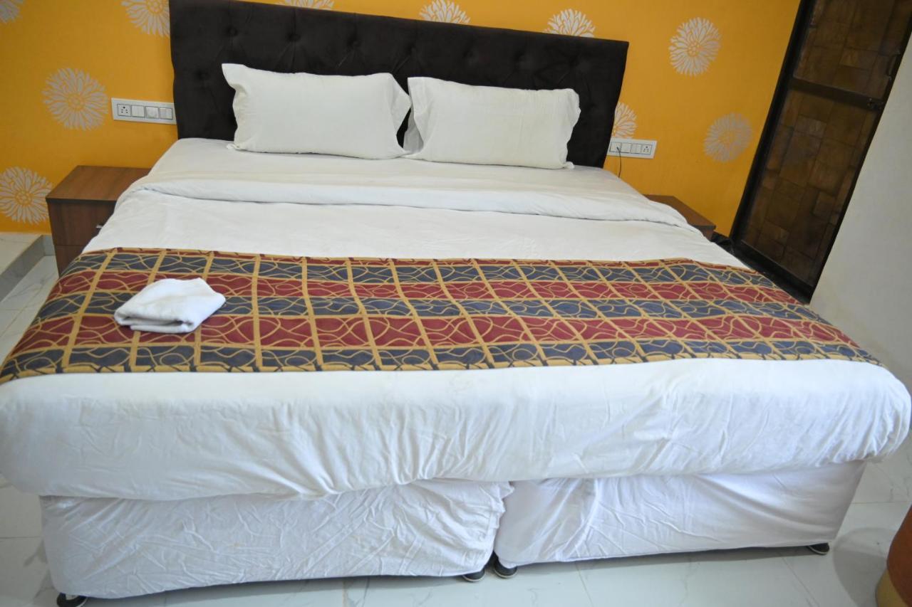 Hotel Apni Haveli Udaipur Eksteriør billede